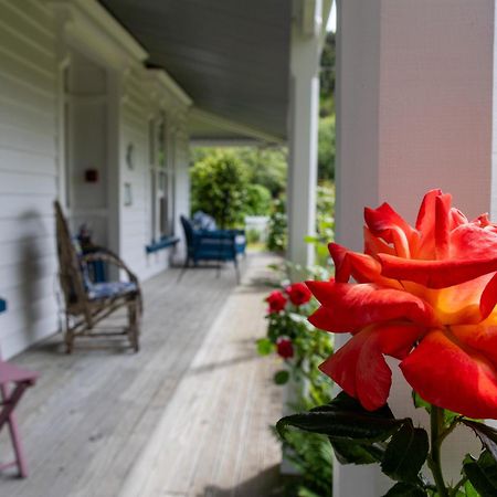 Halfmoon Cottage Akaroa Dış mekan fotoğraf