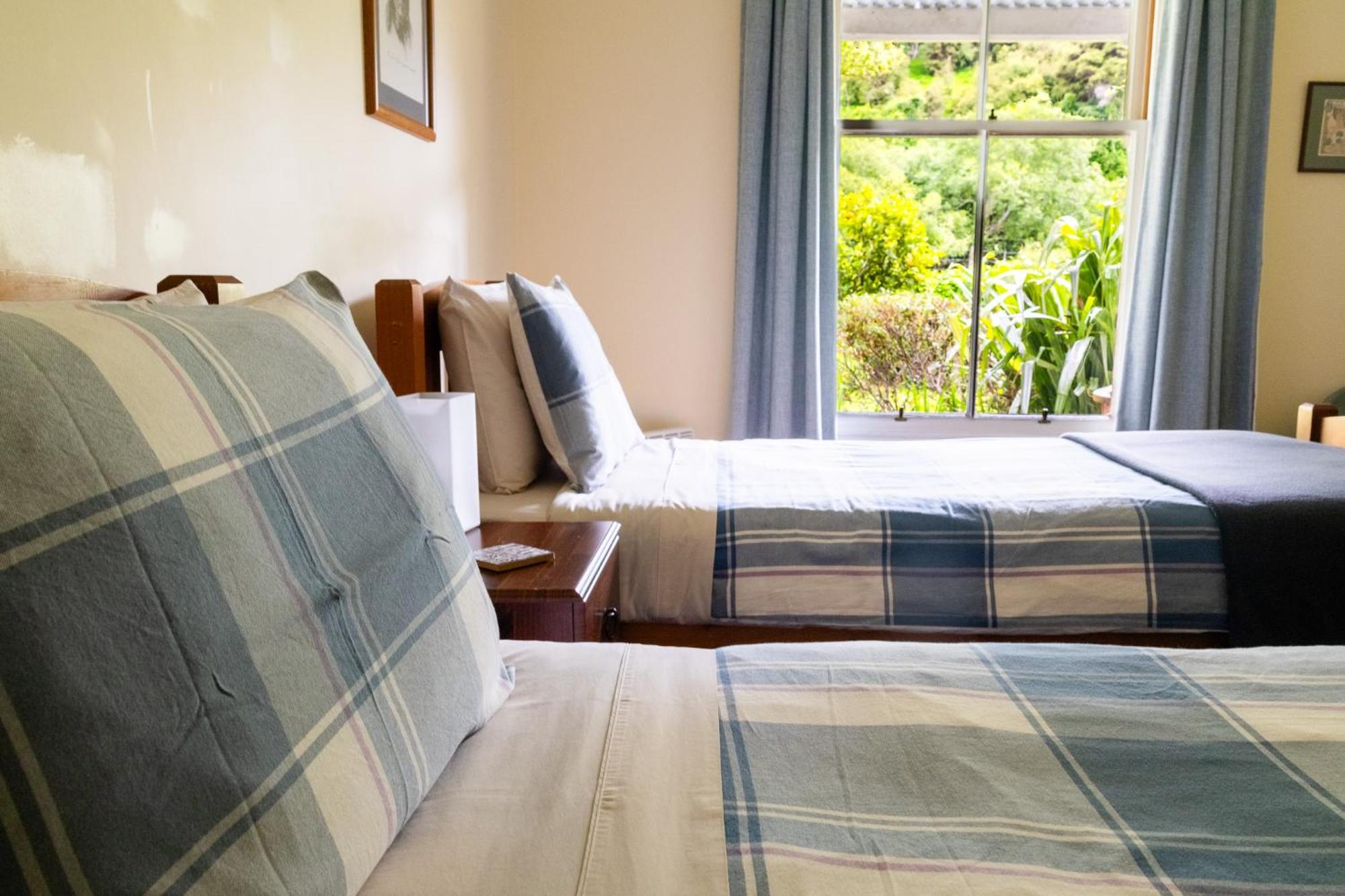 Halfmoon Cottage Akaroa Dış mekan fotoğraf