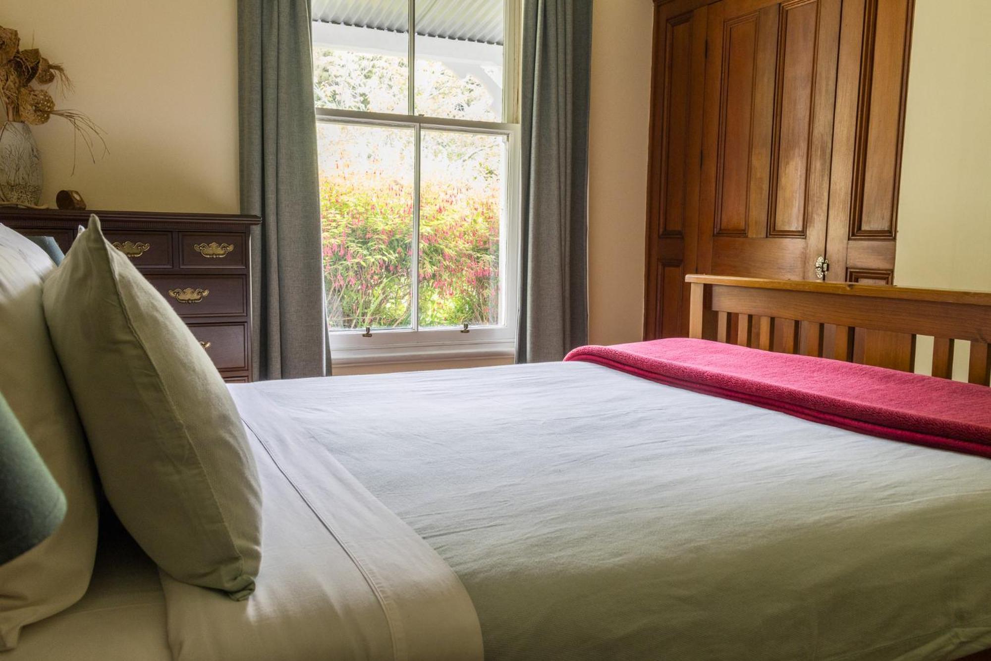 Halfmoon Cottage Akaroa Dış mekan fotoğraf